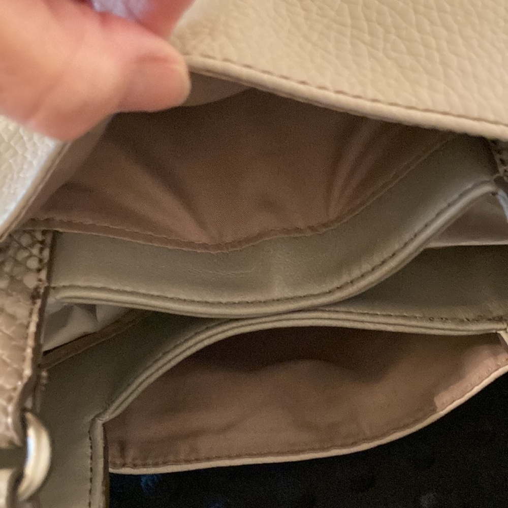 Relic Handbag - Picture 6 of 8